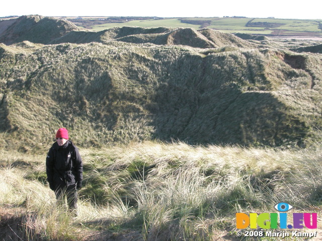 JT00097 Machteld on sand dune